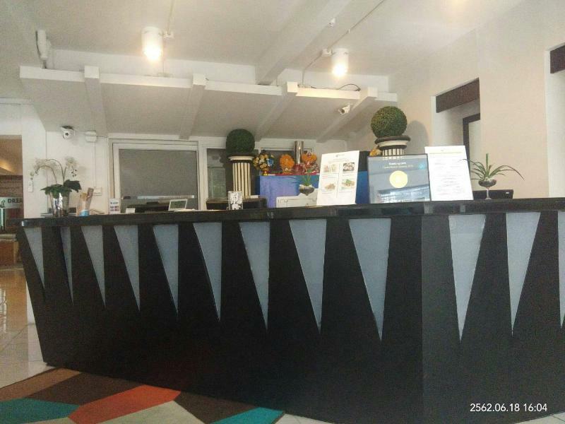 Dreamers Paradise Hotel & Resort Pattaya Bagian luar foto